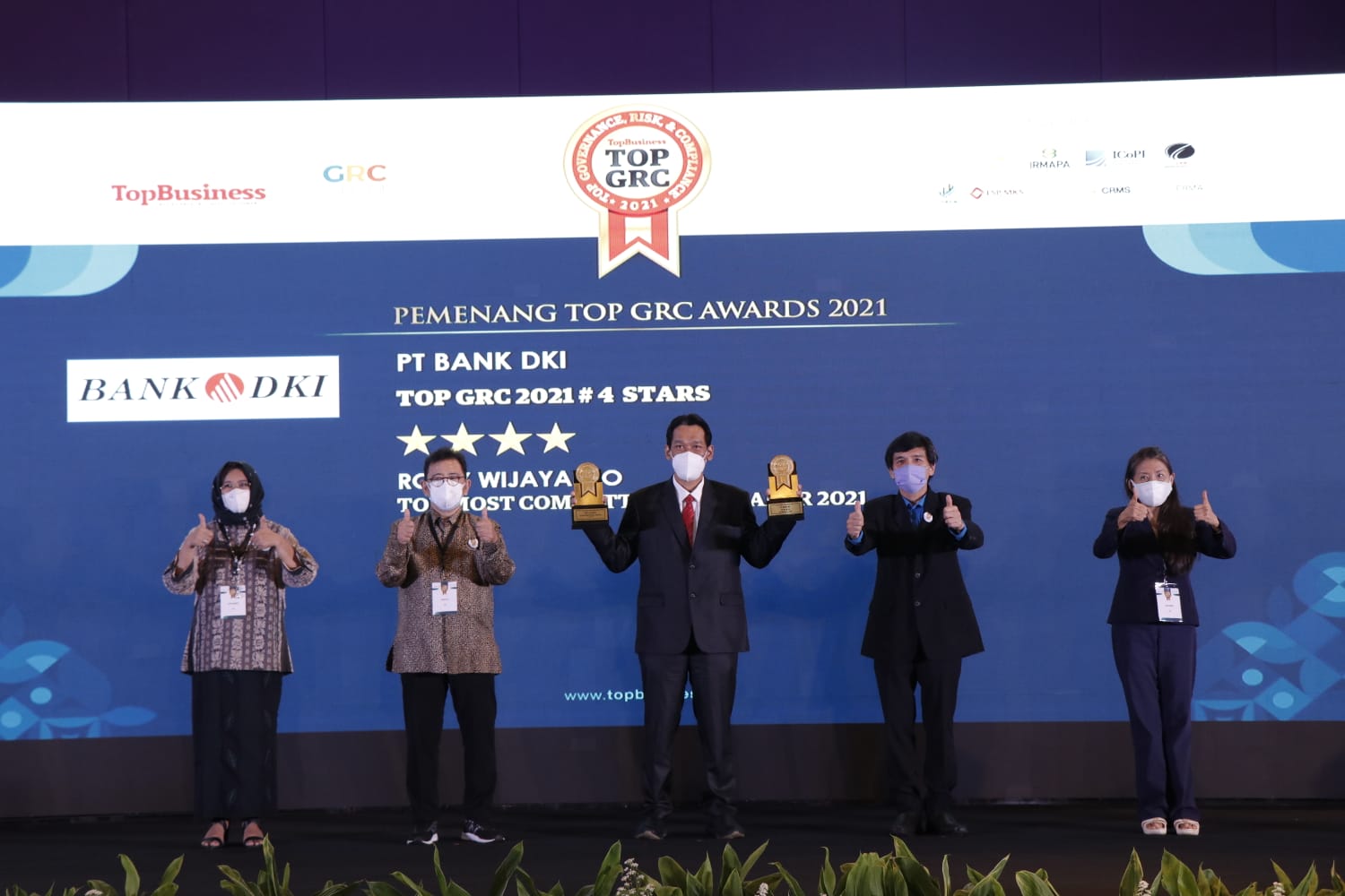 Bank DKI Terima Penghargaan Top GRC #4 Stars dari Majalah Top Business