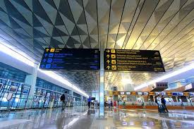 Omicron Mengancam, Pemerintah Perketat Pintu Masuk Internasional 5 Bandara