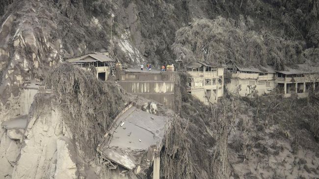 Gerak Cepat, Bank Mandiri (BMRI) Salurkan Bantuan Korban Erupsi Gunung Semeru