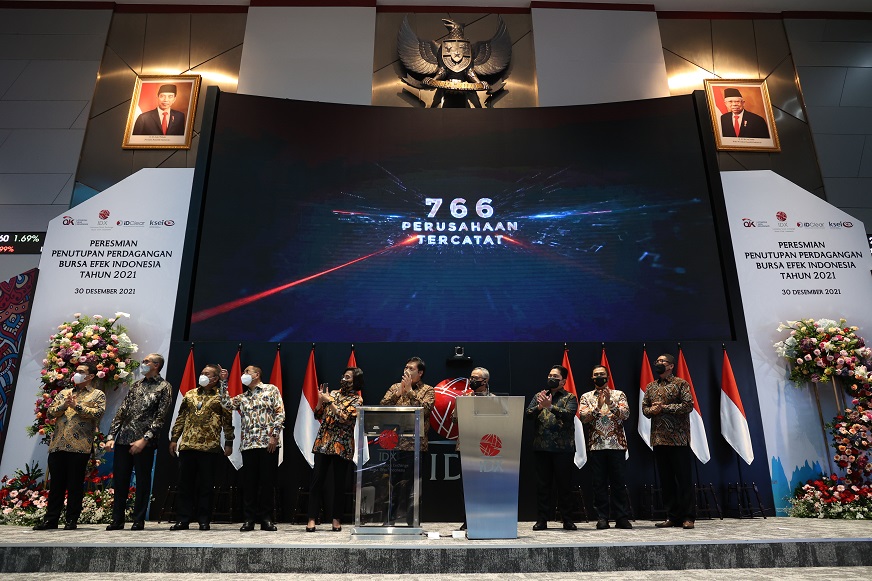 Tutup Bursa Akhir 2021, Dirut BEI Beberkan Prestasi Pasar Modal Indonesia