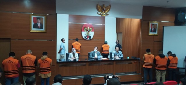 Kasus Suap Bupati Bogor, Kepala BPK Jawa Barat Dinonaktifkan