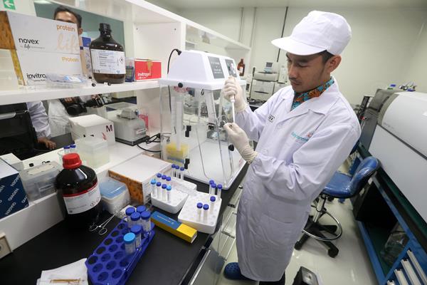 Tumbuh Ratusan Persen di 2021, Holding BUMN Farmasi Buktikan Kontribusinya Tangani Pandemi
