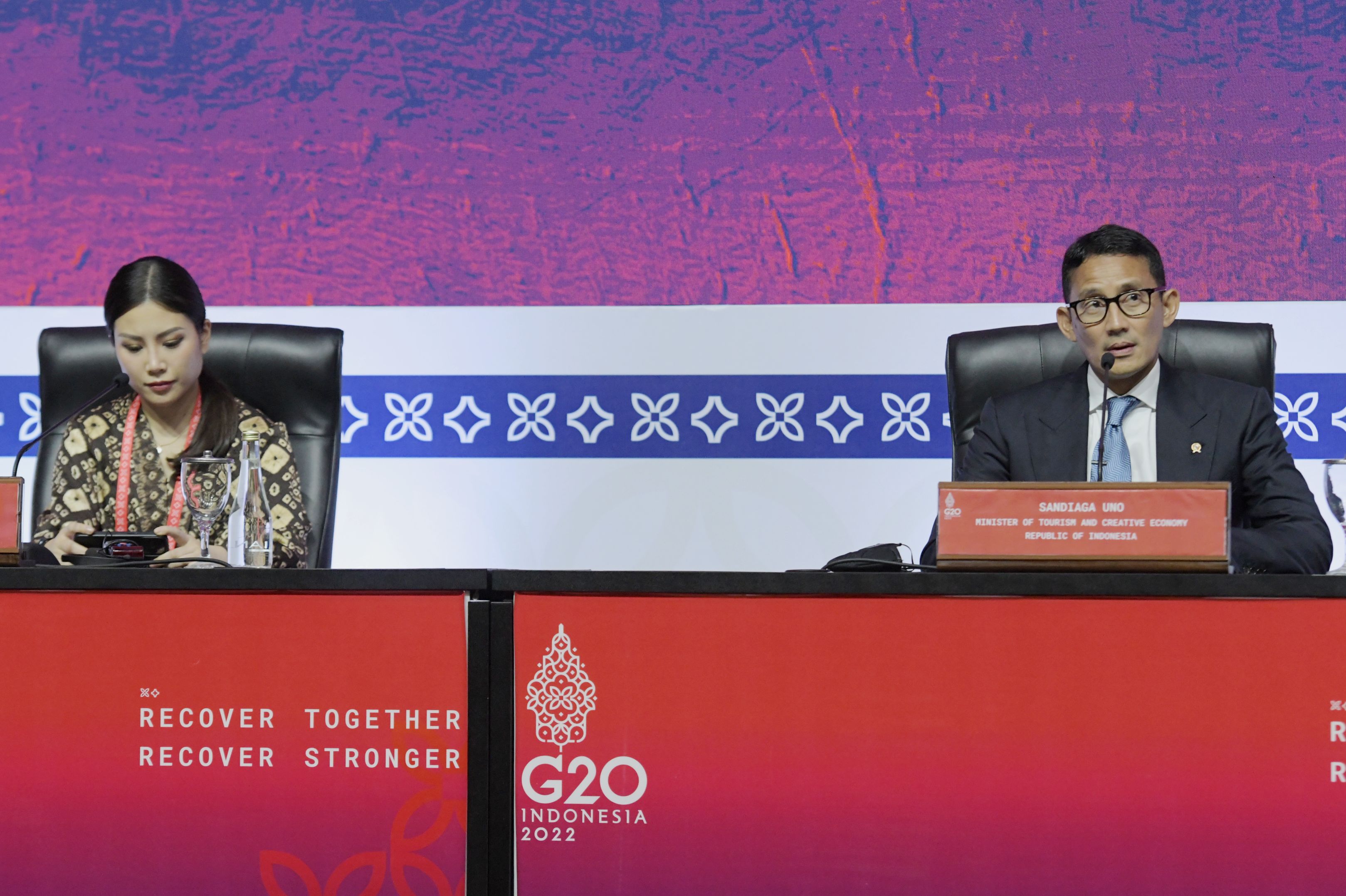 Menparekraf Sebut KTT G20 Tingkatkan Pertumbuhan Ekonomi Bali Hingga 8,1 Persen.