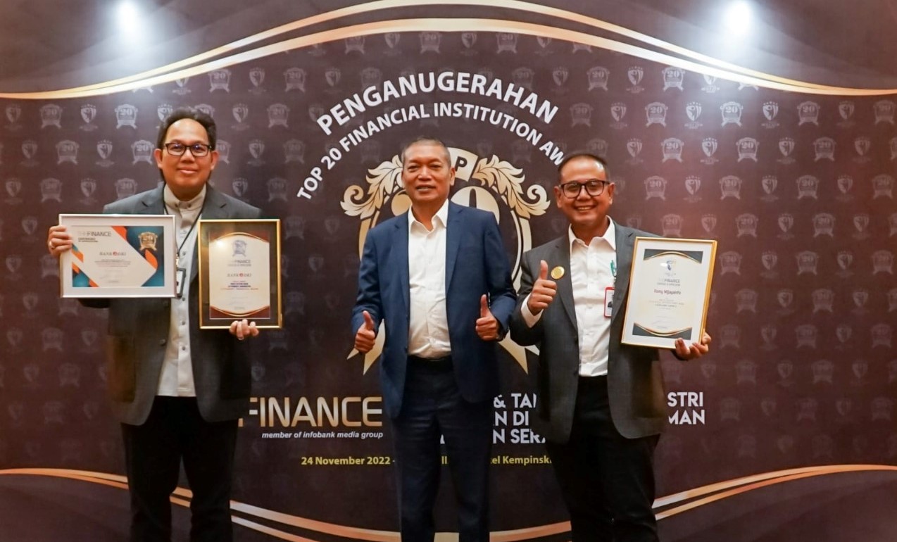 Bank DKI Terima Tiga Penghargaan dalam Top 20 Financial Institution Award 2022