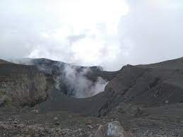 Waspadalah! Gunung Marapi Sumbar Erupsi, Masyarakat Dilarang Masuki Radius 3 Kilometer