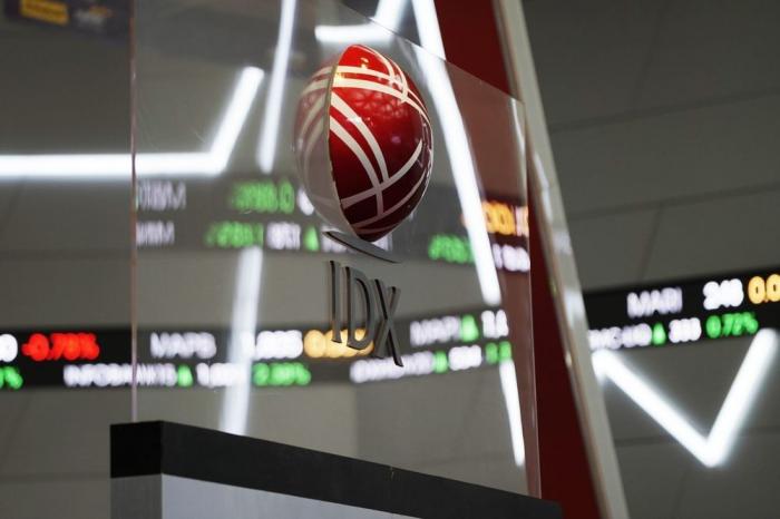 IHSG Ditutup Naik 0,01 Persen, ACES, EXCL, JPFA Top Gainers LQ45