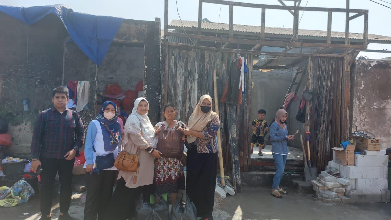 BPJS Ketenagakerjaan Jakarta Pluit Bantu Ringankan Korban Kebakaran 