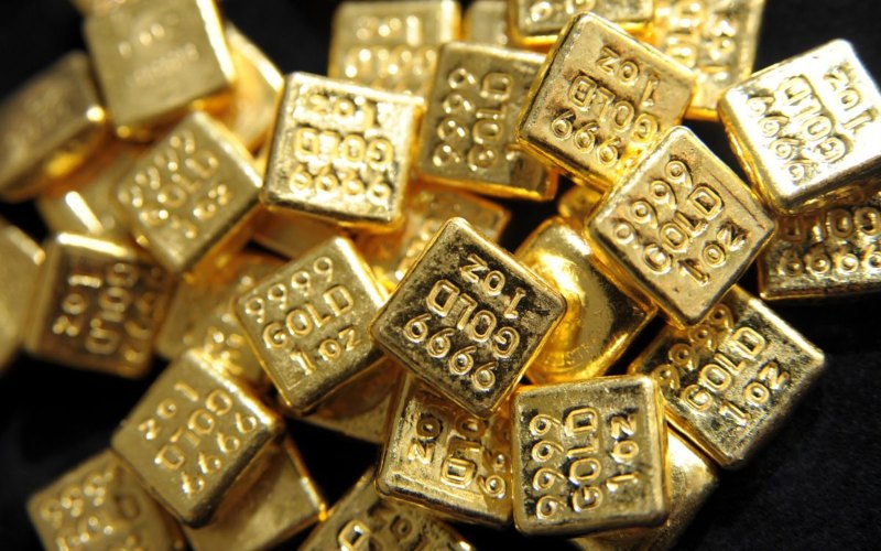 Harga Emas Antam Hari Ini Tetap di Level Rp945.000 per Gram