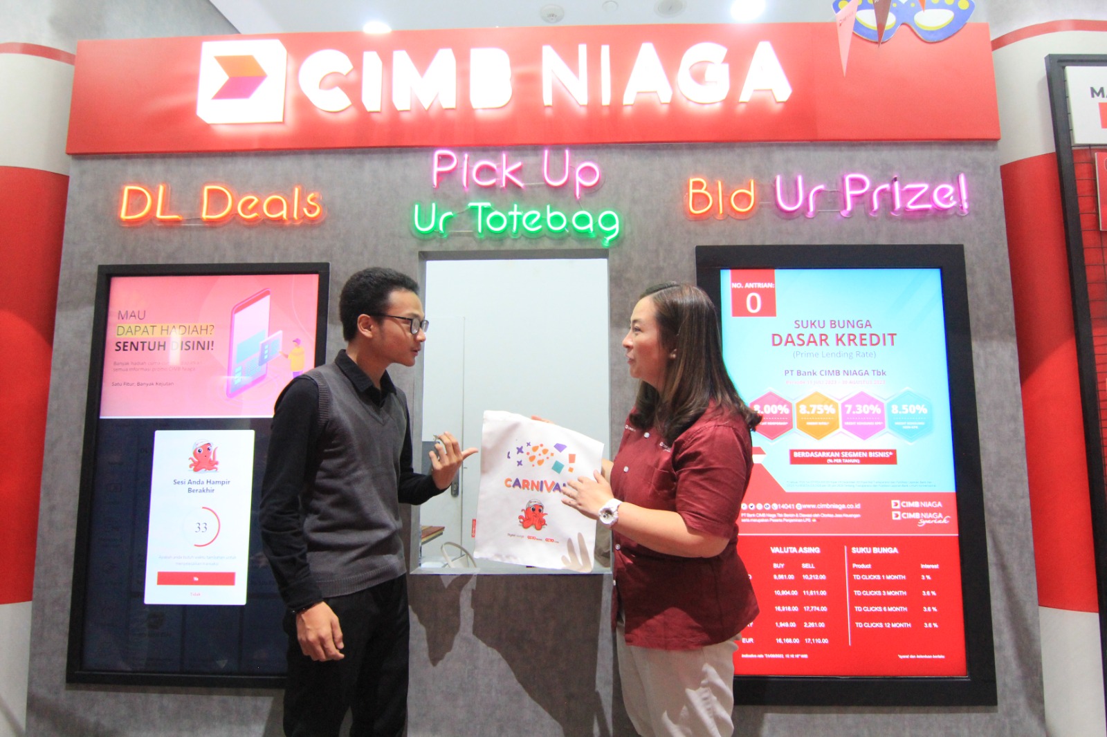 Roadshow CIMB Niaga Digital Lounge Carnival, Edukasi Masyarakat Manfaatkan Layanan Bank