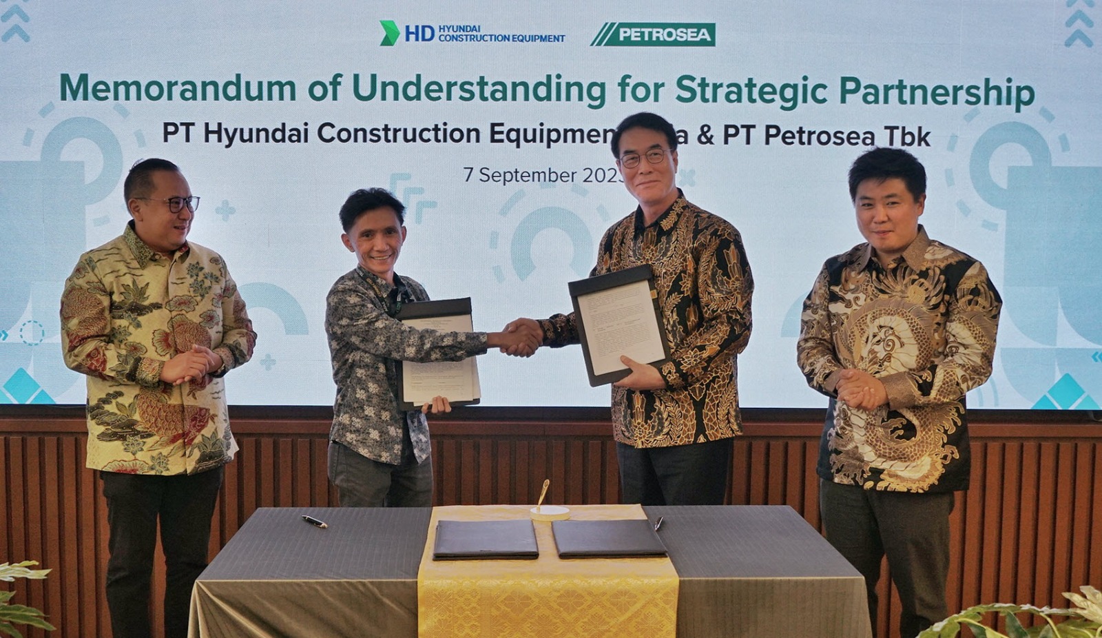 Petrosea (PTRO) Jalin Kemitraan Hyundai Untuk Solusi Pertambangan