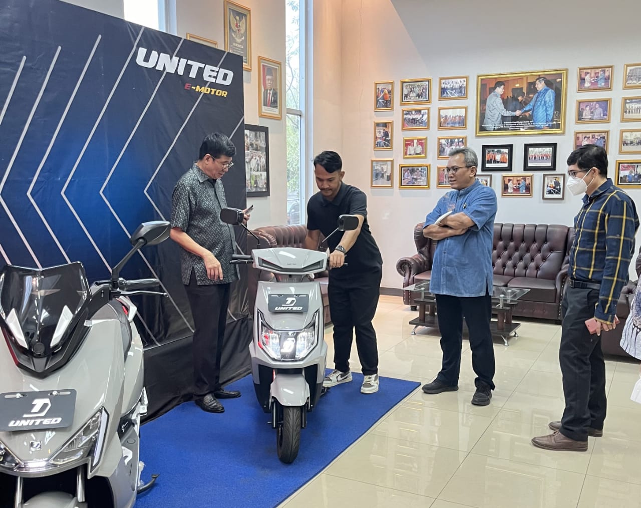 Keren! United E-Motor Bagikan Kabar Baik, Siapkan Pabrik Baterai EV