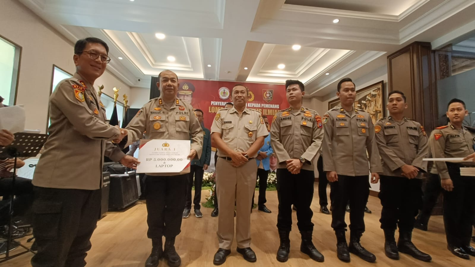 Hari Sarjana Indonesia 2023, BCA Dukung Lomba Karya Tulis Ilmiah STIK Lemdiklat Polri