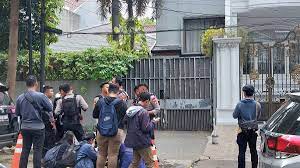 Kasus pemerasan Terhadap SYL, Polisi Geledah Dua Rumah Firli Bahuri