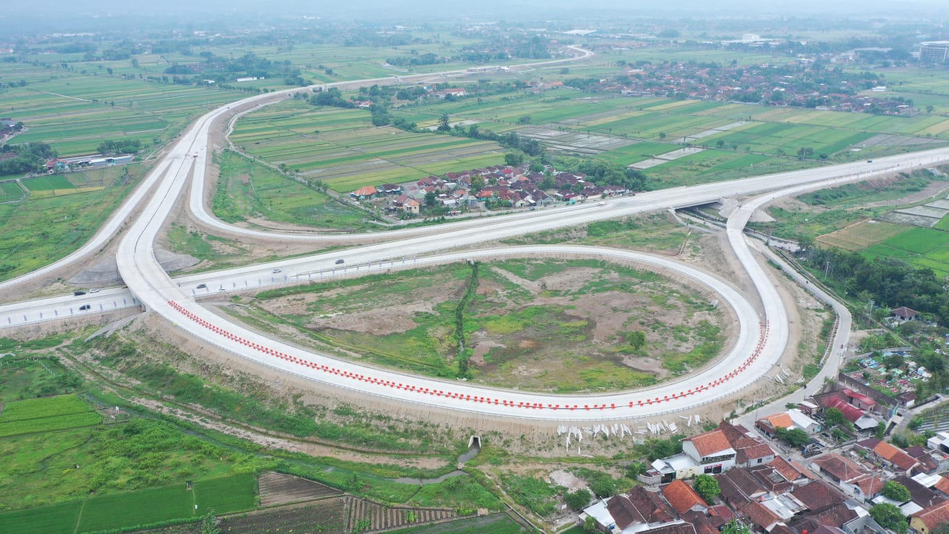 107 Ribu Kendaraan Pada Arus Mudik Nataru Lewati Jalan Tol Jogja-Solo