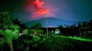 Gunung Lewotobi Laki-laki di NTT Kembali Erupsi, Warga Panik ada Lontaran Lava Pijar