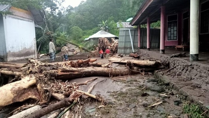 Bencana Sumbar, Banjir Bandang dan Lahar Melanda, 28 Korban Tewas