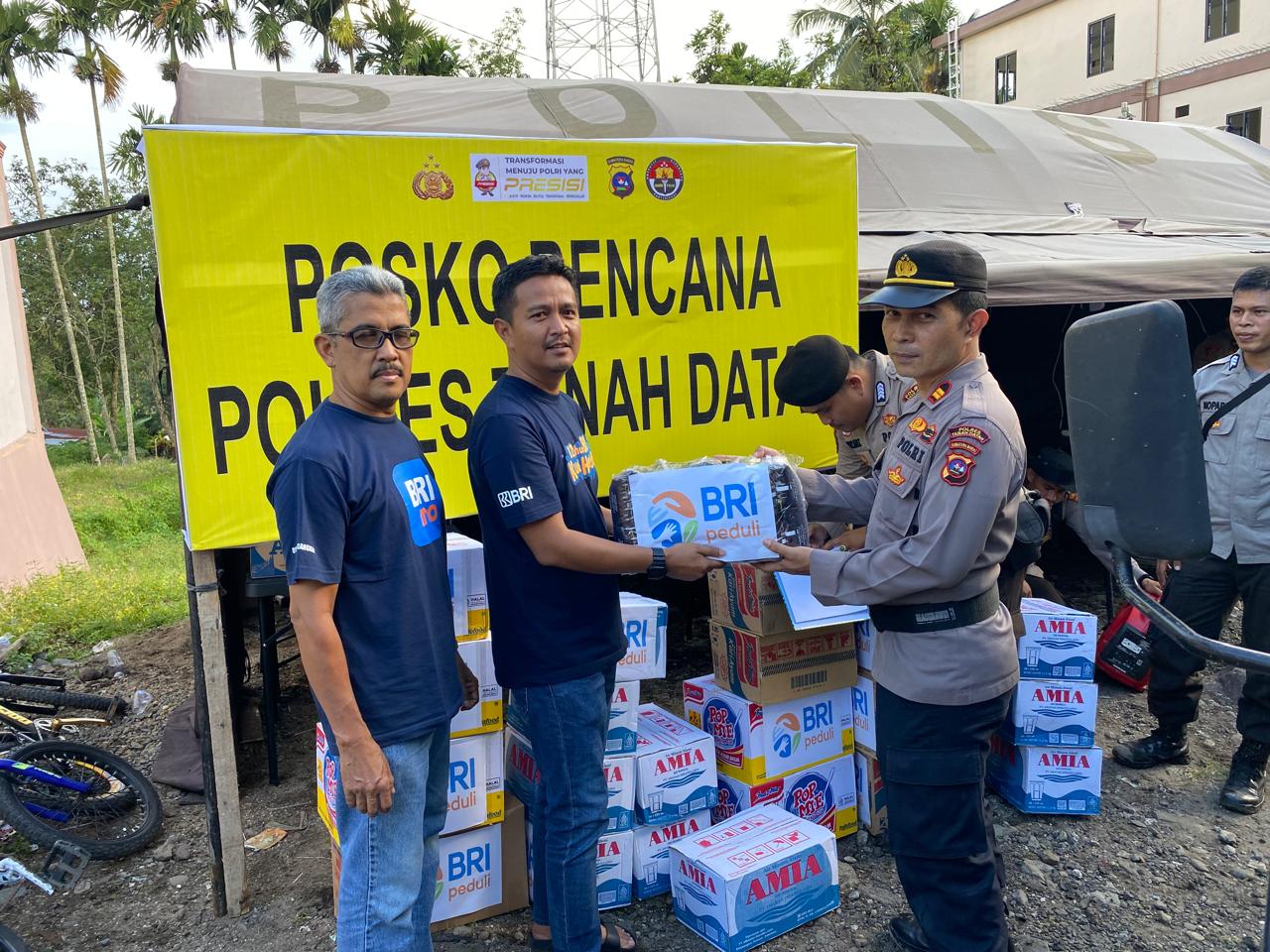 BRI Peduli Salurkan Bantuan Bagi Warga Terdampak Banjir di Sumbar