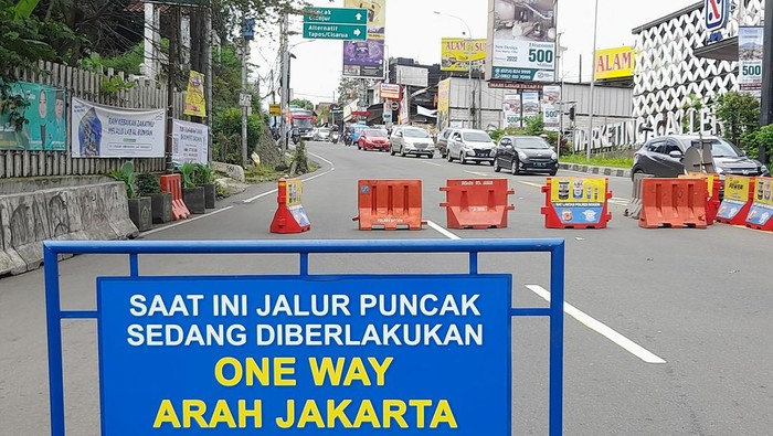 Iduladha 2024, Polisi Terapkan One Way di Puncak Bogor Arah Jakarta