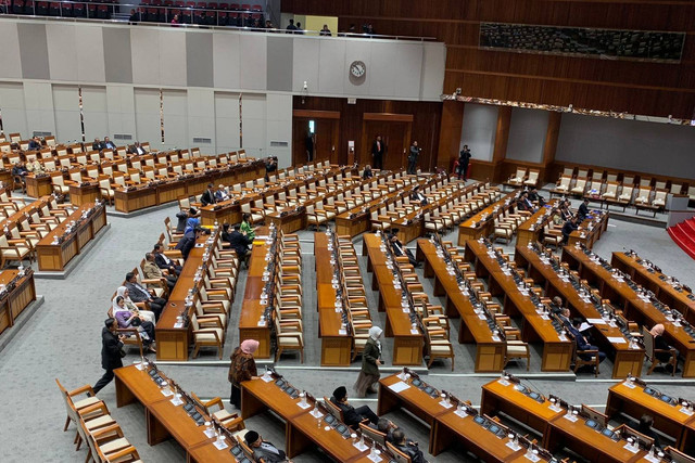 Rapat Paripurna DPR Setujui 26 RUU Kabupaten/Kota Menjadi UU