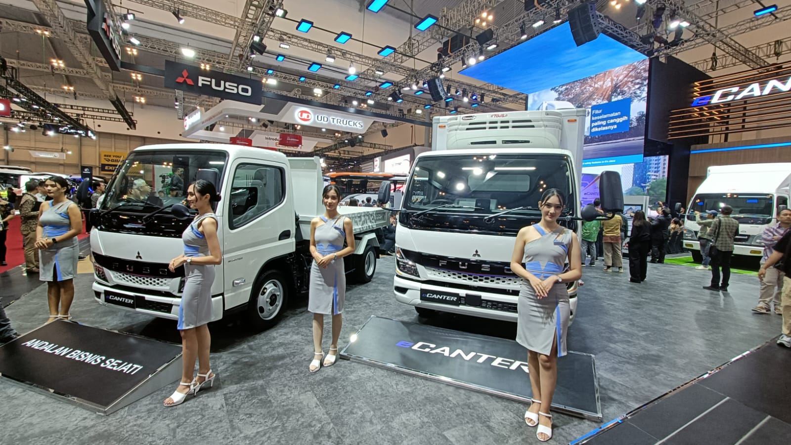 GIIAS 2024, 53 Tahun Mitsubishi FUSO jadi Truk Terlaris di Indonesia