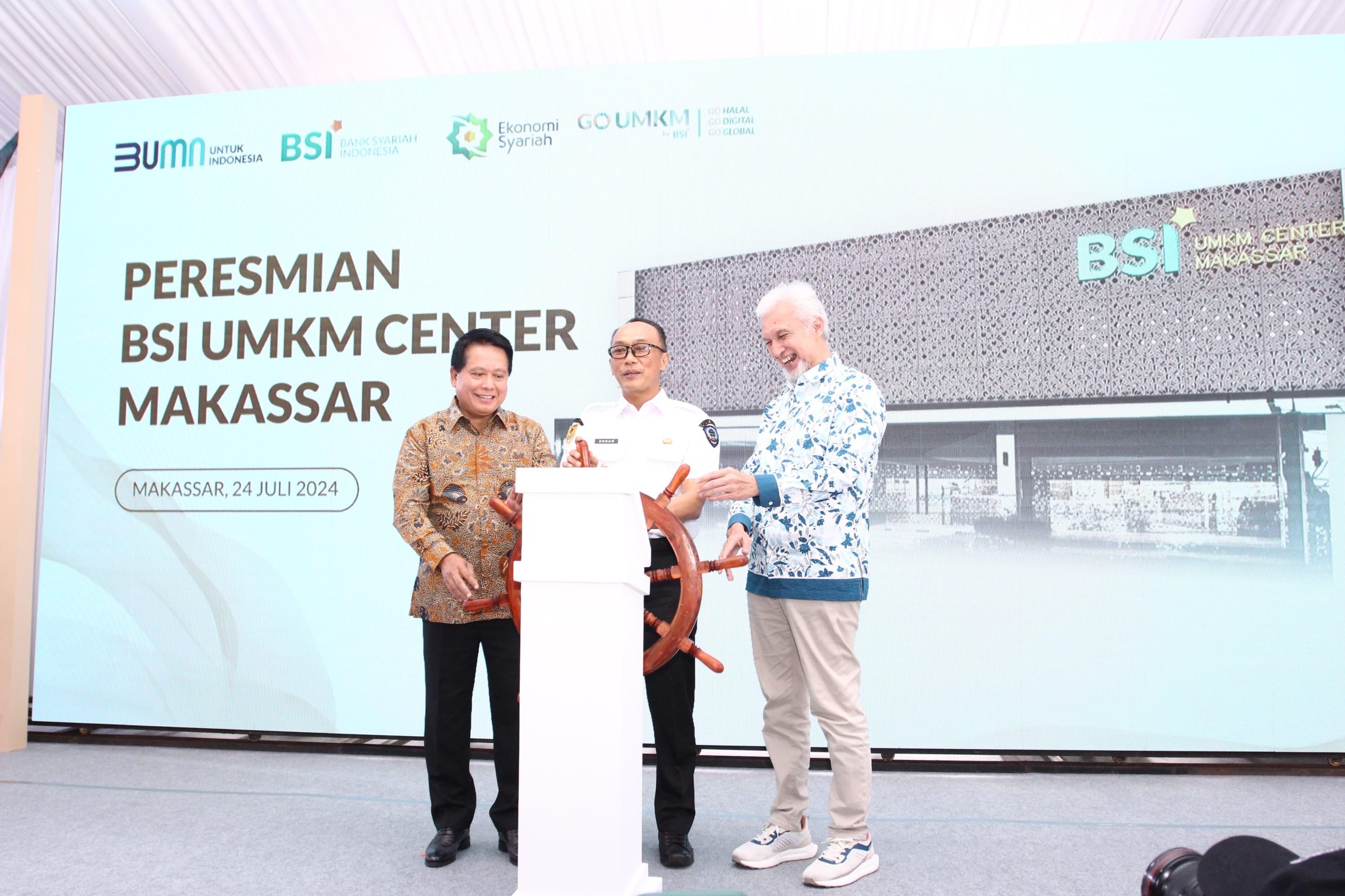 Resmikan UMKM Center Makassar, BSI (BRIS) Perkuat Indonesia Timur