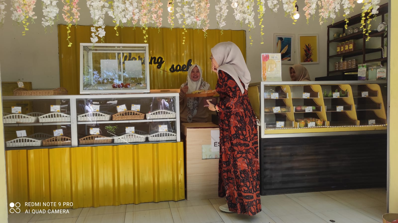 Manfaatkan KUR, Warung Soeka Sukses Berkembang Jadi Bakery Favorit