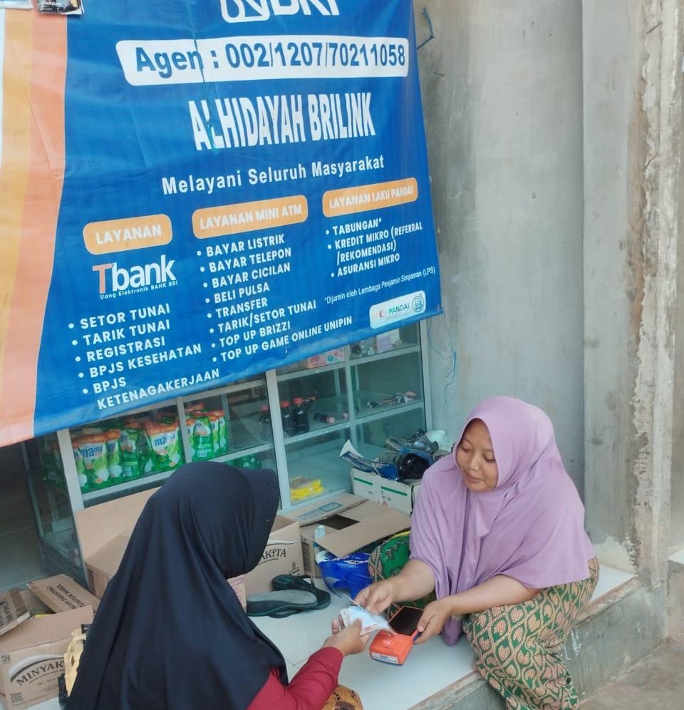 Kisah Sukses AgenBRILink Mitra UMi Sunaie Bantu Keuangan Warga