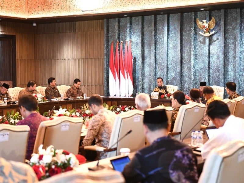 Gelar Sidang Kabinet Paripurna Terakhir di IKN, Presiden Minta Maaf