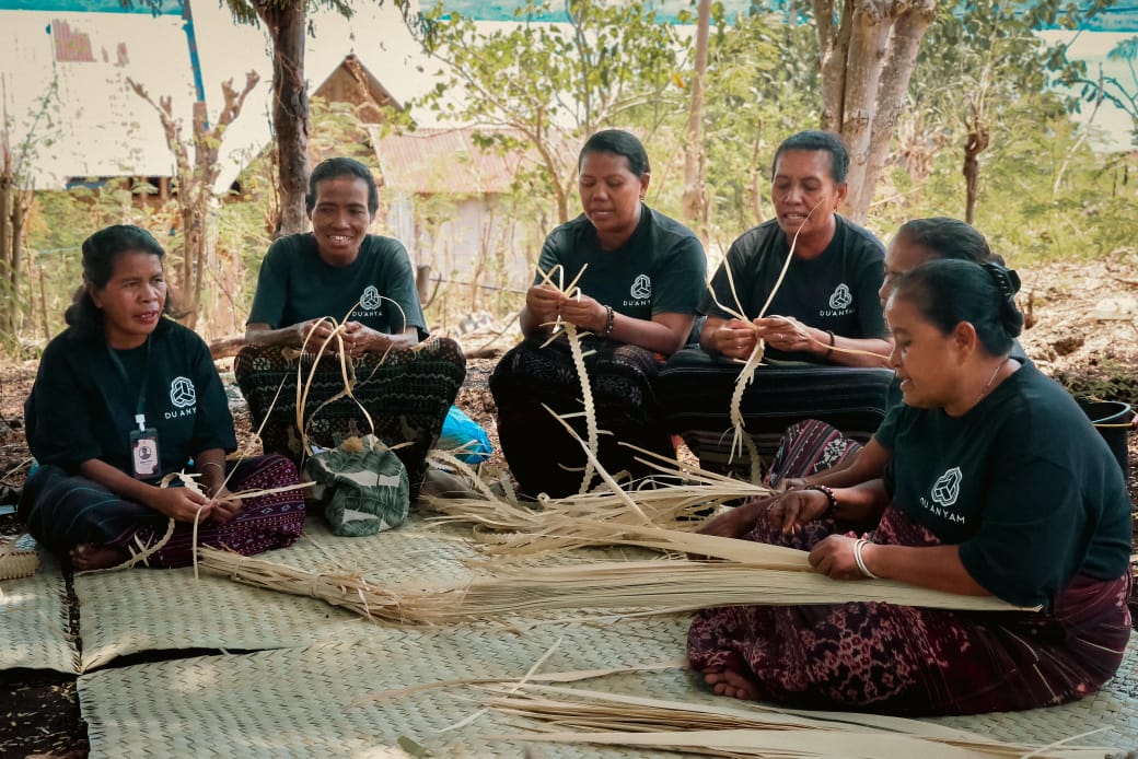 Du Anyam Banjiri 52 Negara, Ini Apresiasi Kemenkop UKM