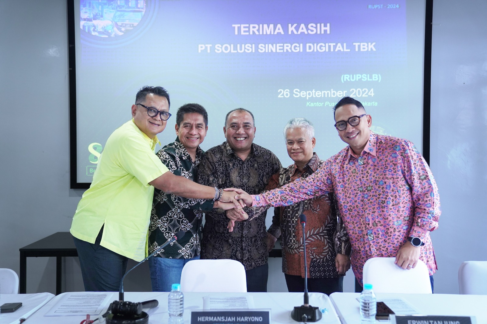 Pimpinan Sales dan Network Telkomsel Bergabung dengan Surge (WIFI)