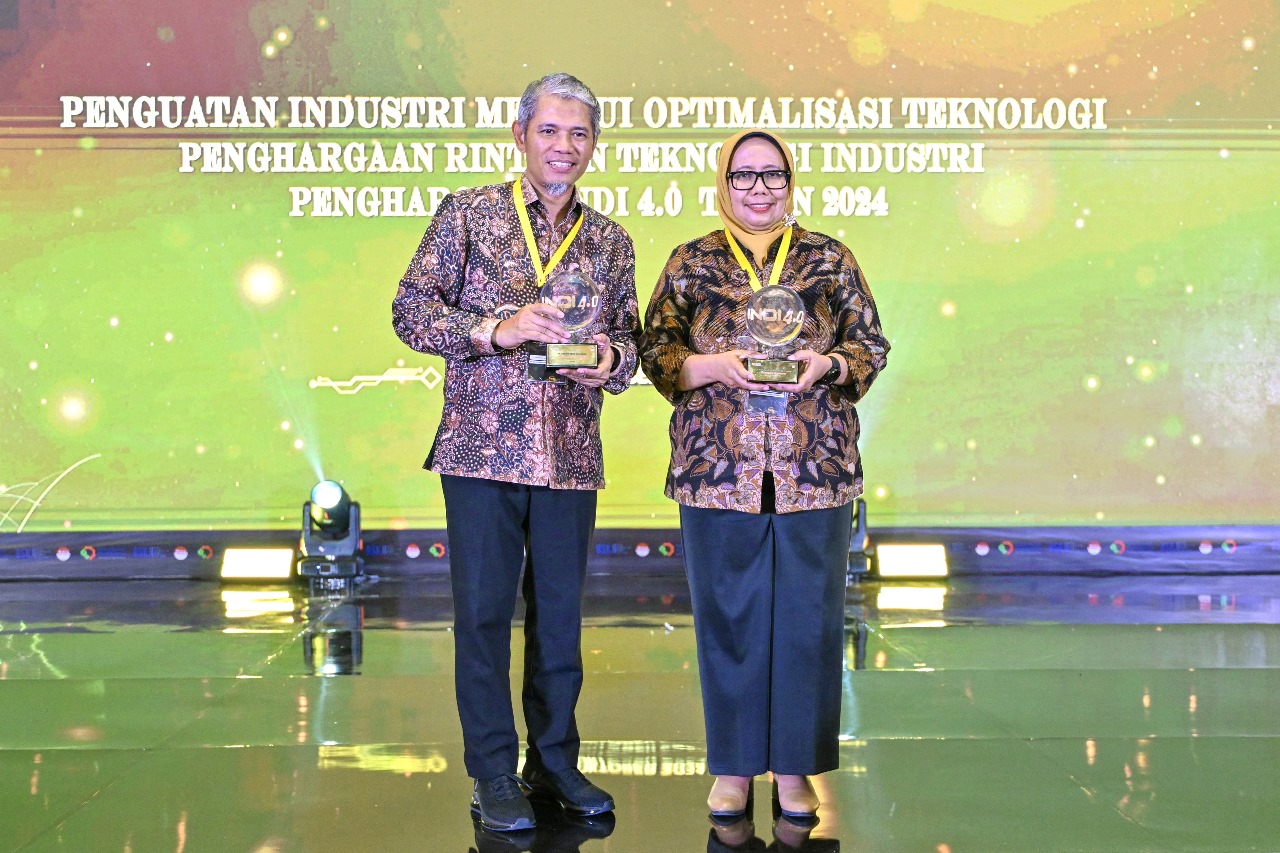 SIG (SMGR) Raih Dua Penghargaan INDI 4.0 Tahun 2024 dari Perindustrian