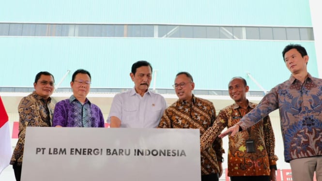 Di Kawasan Industri Kendal, Menko LBP Resmikan Pabrik LFP