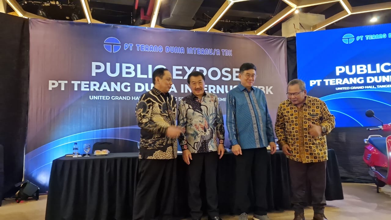 Public Expose UNTD Kenalkan Motor Listrik Terbaru United E-Motor C2000