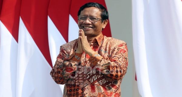 Koreksi Mahfud: Sudah Ada Kontrak Sebelum Jokowi Minta Slot Orbit Diselamatkan