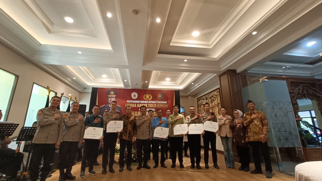 Hari Sarjana Indonesia 2023, BCA Dukung Lomba Karya Tulis Ilmiah STIK Lemdiklat Polri