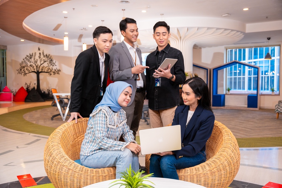 BRI Raih Indonesia Distinguished Human Capital Leader Awards 2024